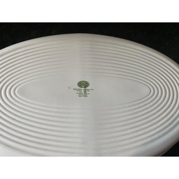 Portmeirion Holly and Ivy 11" Divided Oval Server - Picture 9 of 9
